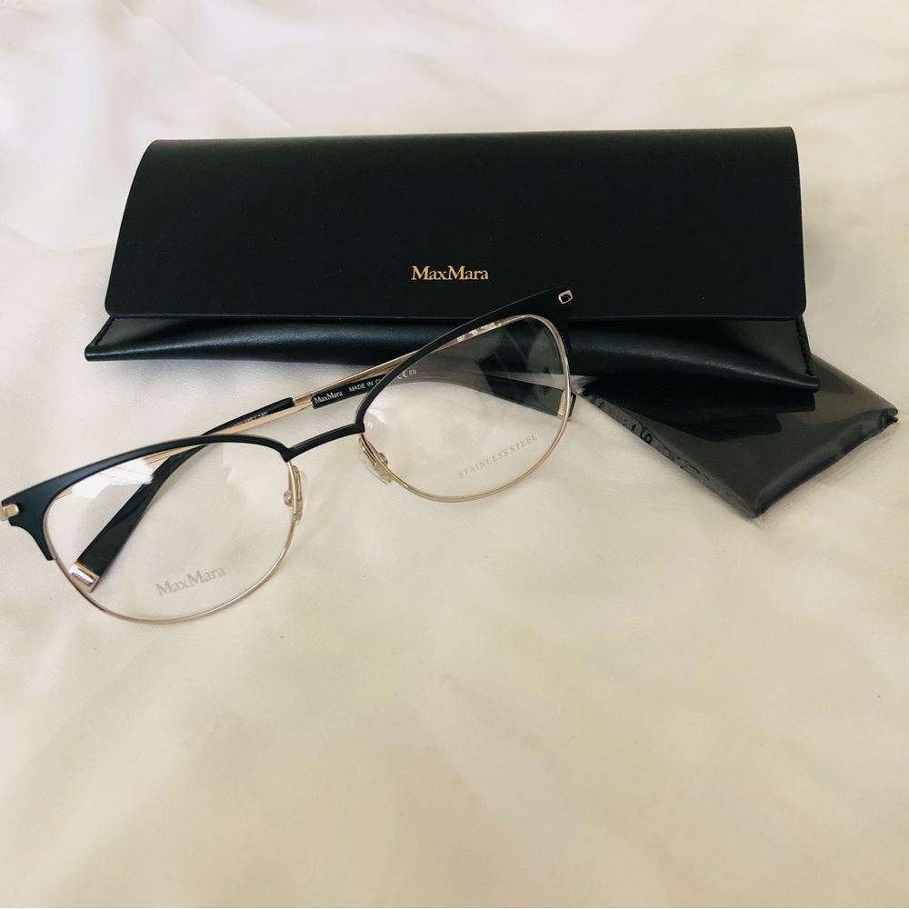 MaxMara Women's Glasses in Black and Silver metal frame